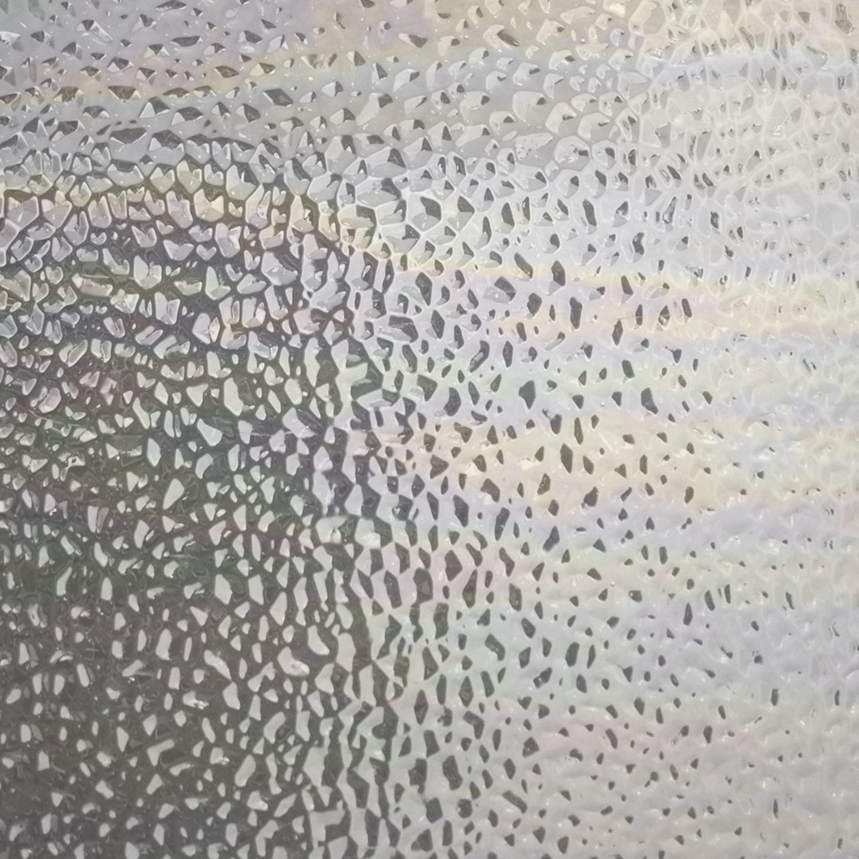 01DEWDROPIRID Clear Dew Drop Iridescent