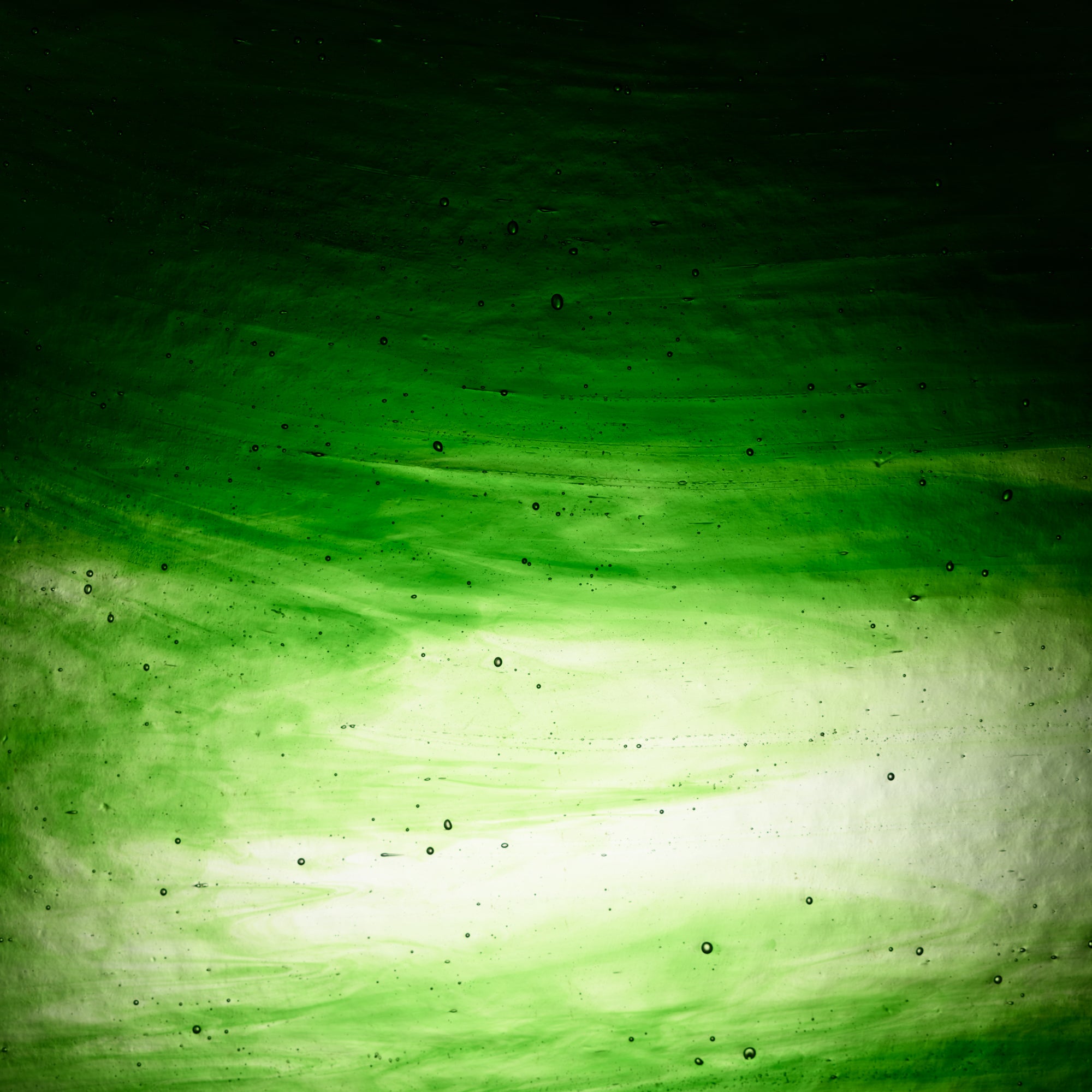 101LL Dark Green, Clear Streaky