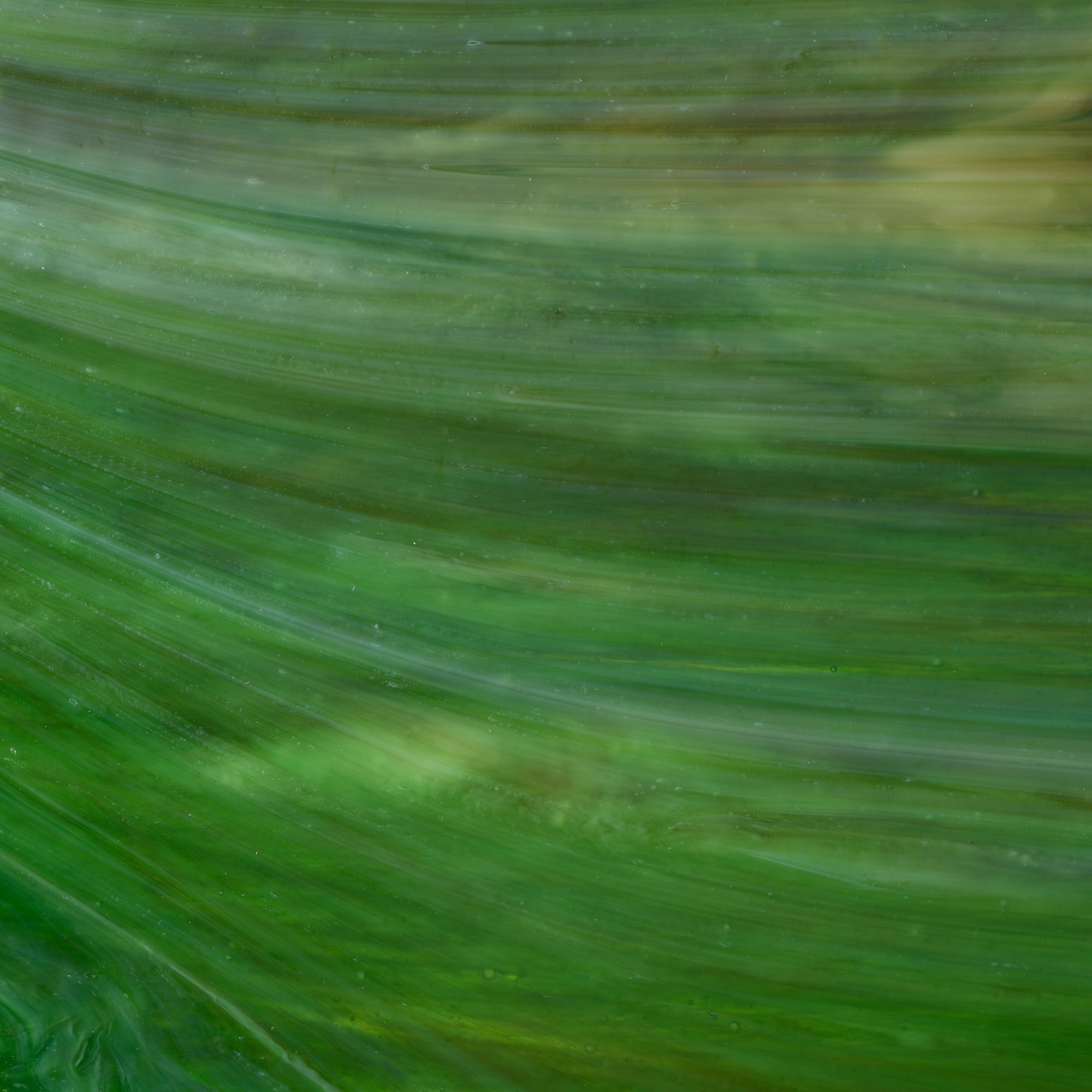 WI112L Dark Green, Dark Amber Translucent