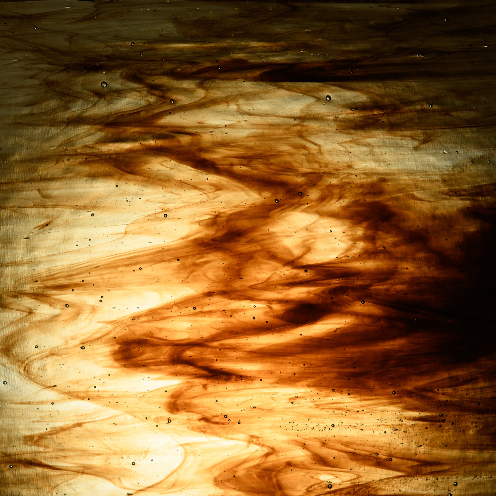 WI223LL Light Amber, Dark Brown Streaky