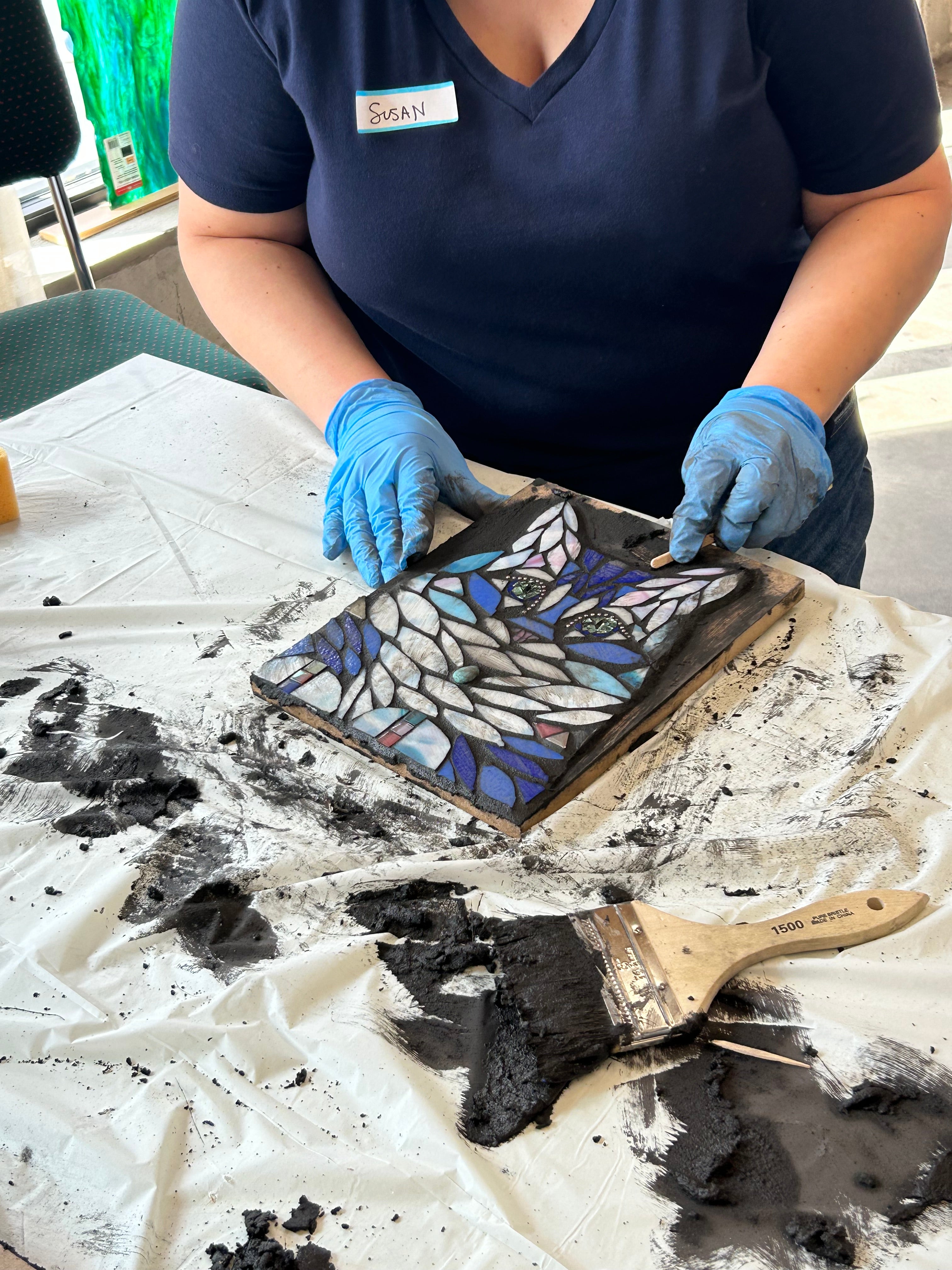 Wild Color Mosaic Pet Portrait with Erin Ward | Saturdays, September 12th - 26th