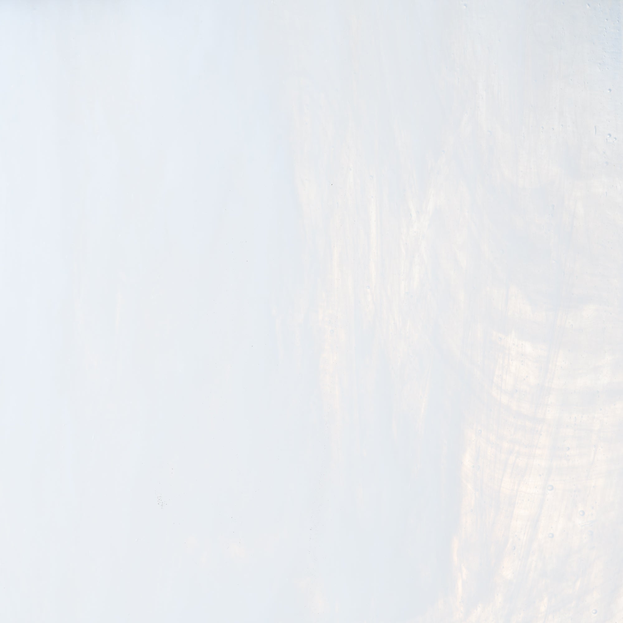 WIWO051 White, Clear Wispy