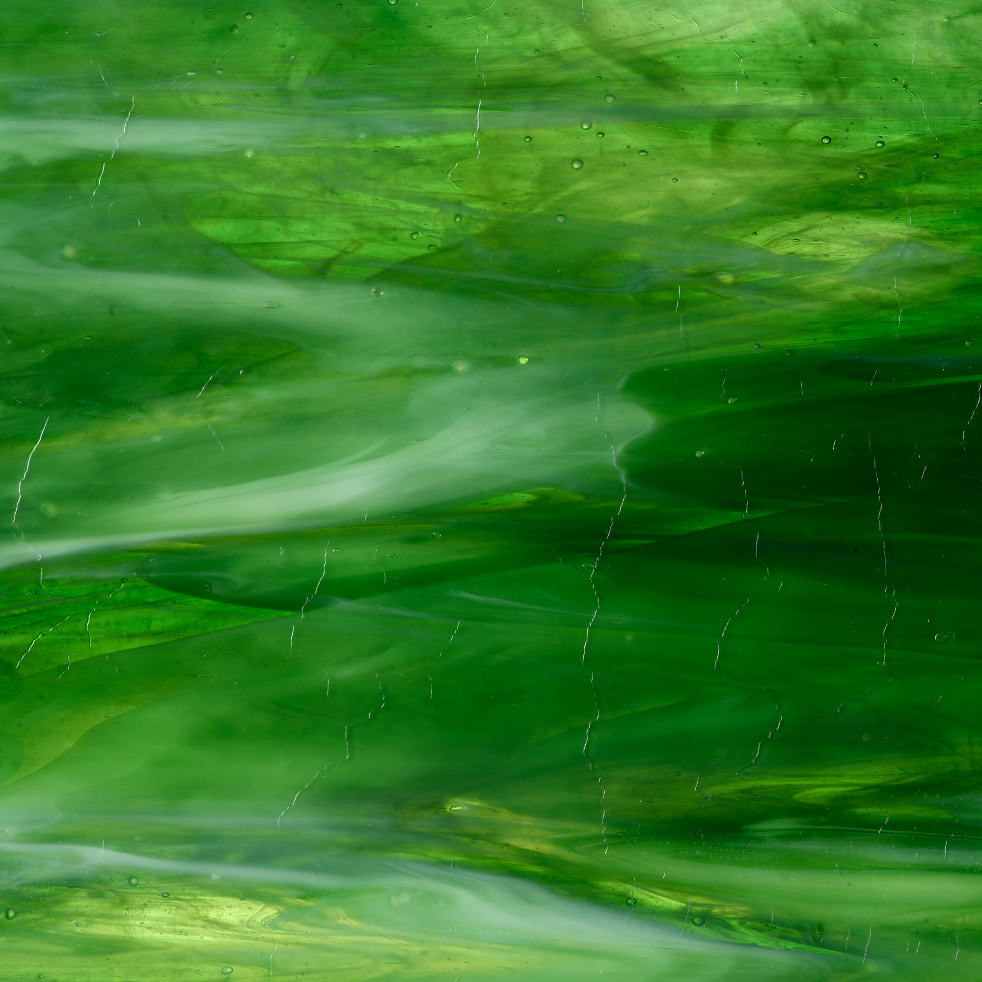 WI WO 708 MY Light Green, Dark Green, White Wispy Mystic