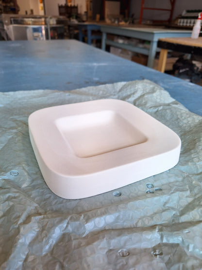 Bullseye 8926 Small Dish Mold (8 3/4") (Used)